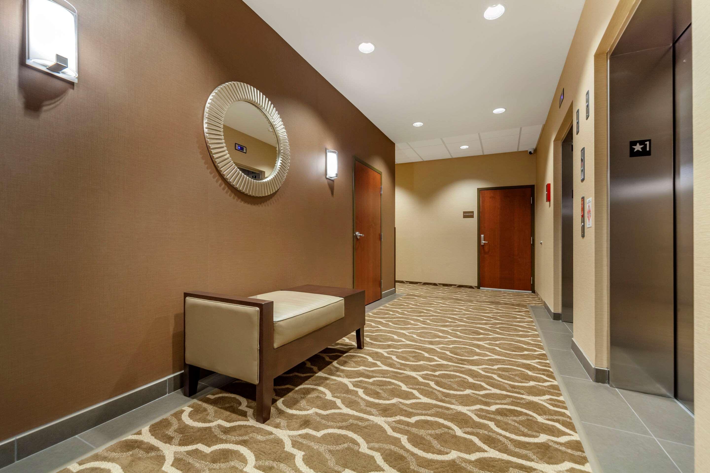 Comfort Suites Grand Island Exterior photo